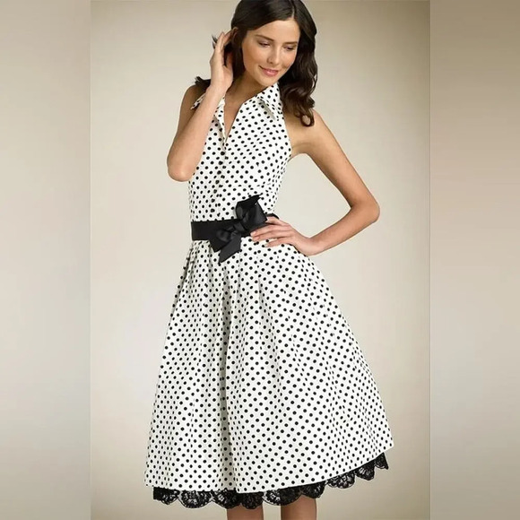 Carmen Marc Valvo Dresses & Skirts - Carmen Marc Valvo Silk Halter Midi Dress